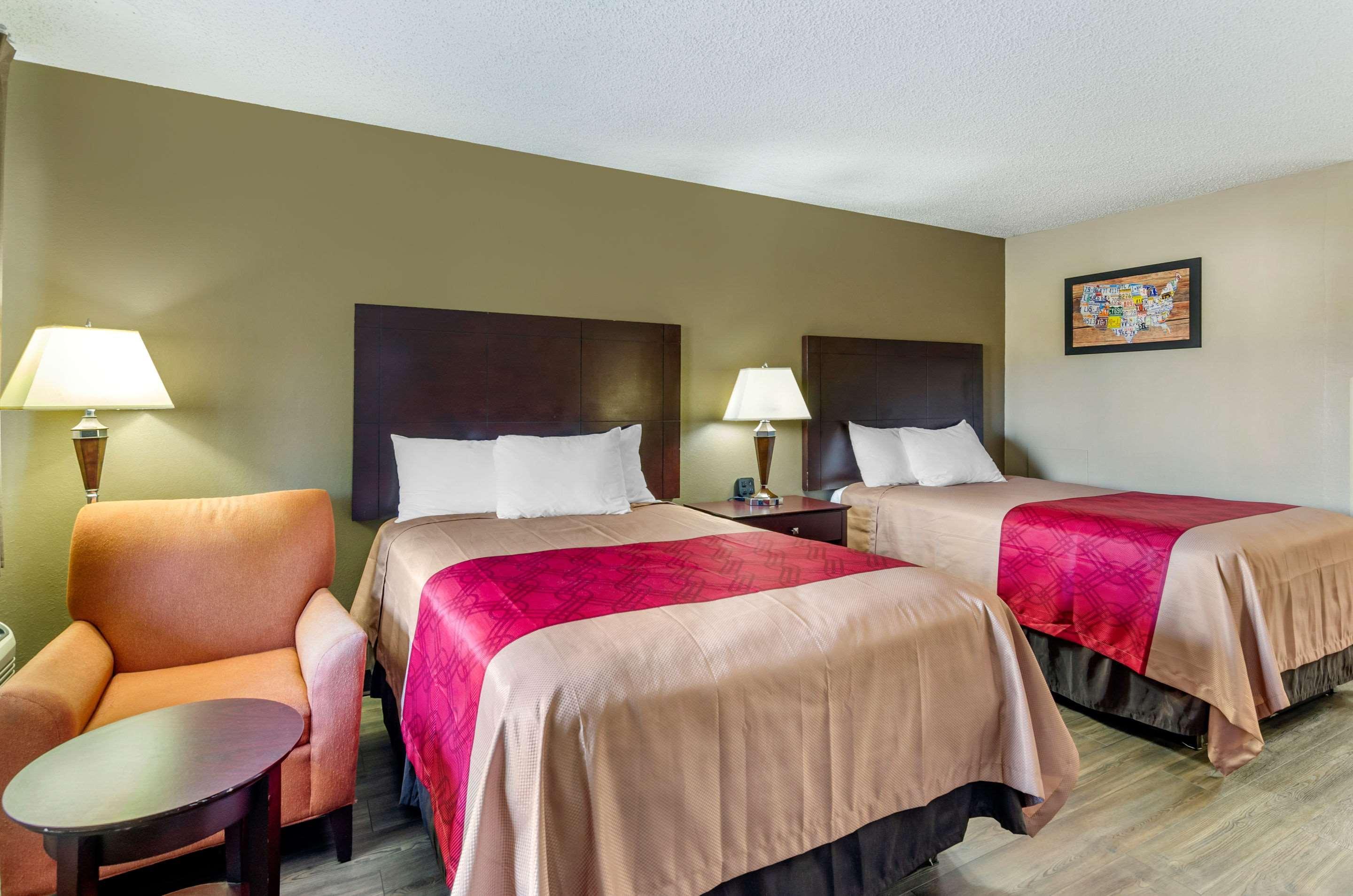 Econo Lodge Lynchburg Exteriör bild