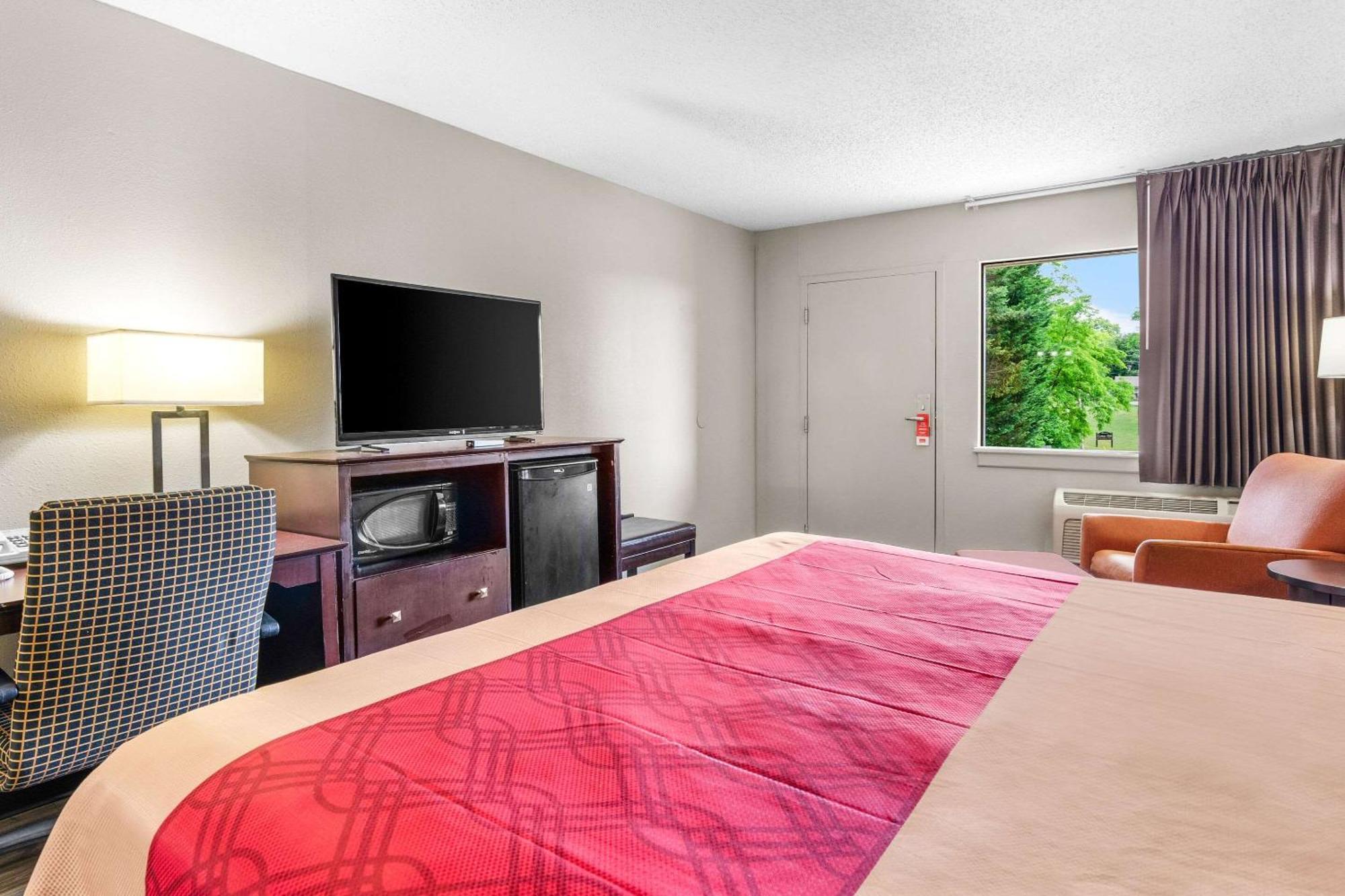 Econo Lodge Lynchburg Exteriör bild