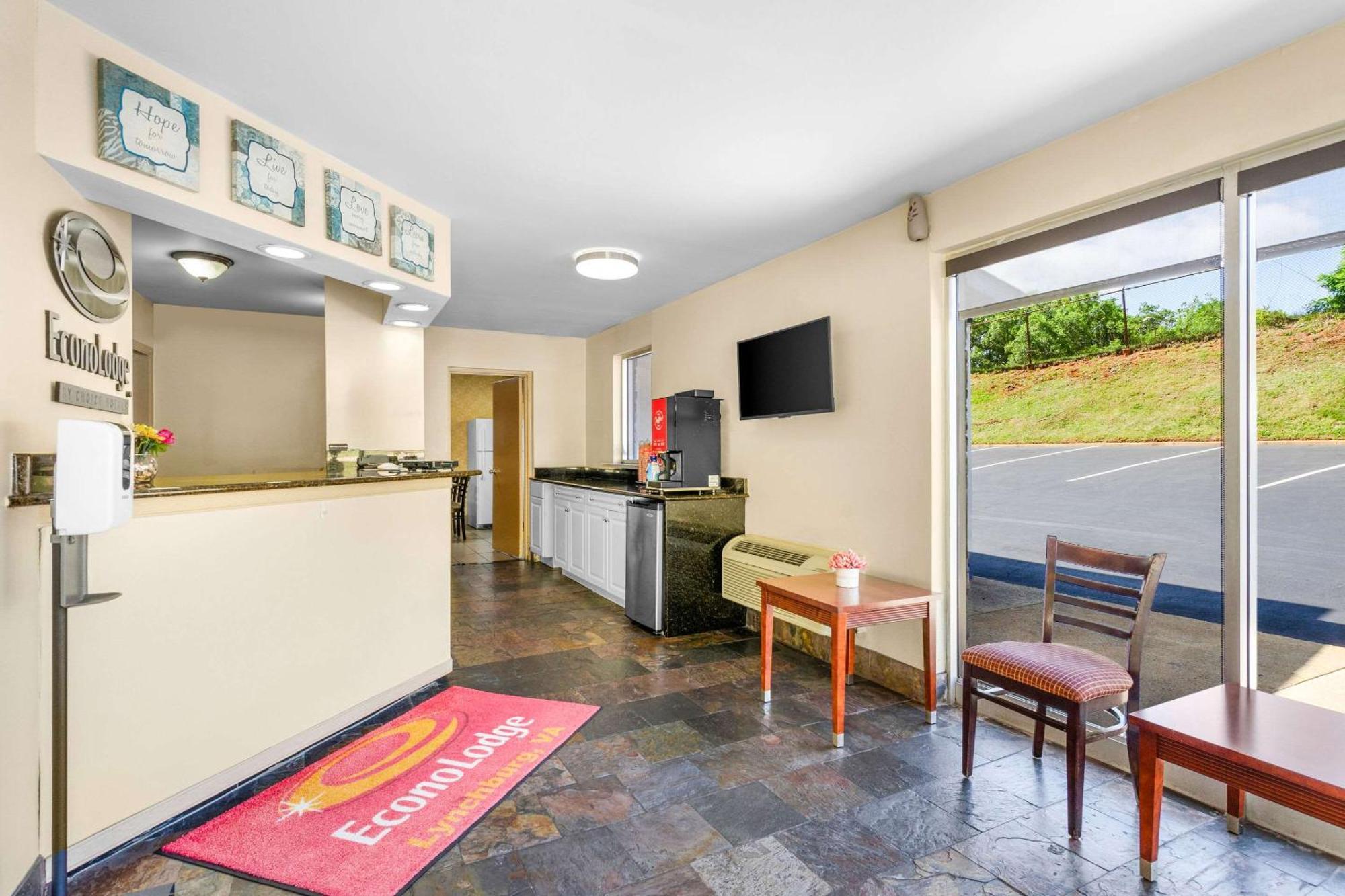 Econo Lodge Lynchburg Exteriör bild