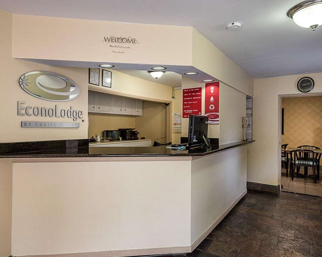 Econo Lodge Lynchburg Inreriör bild